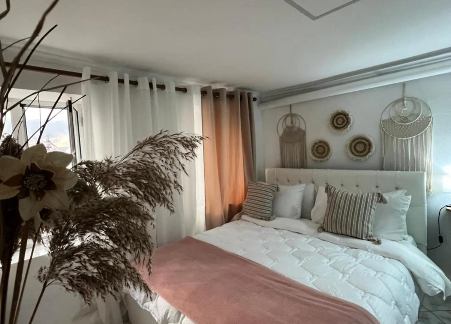 Hotel Himalayas Gjirokastër Pensión