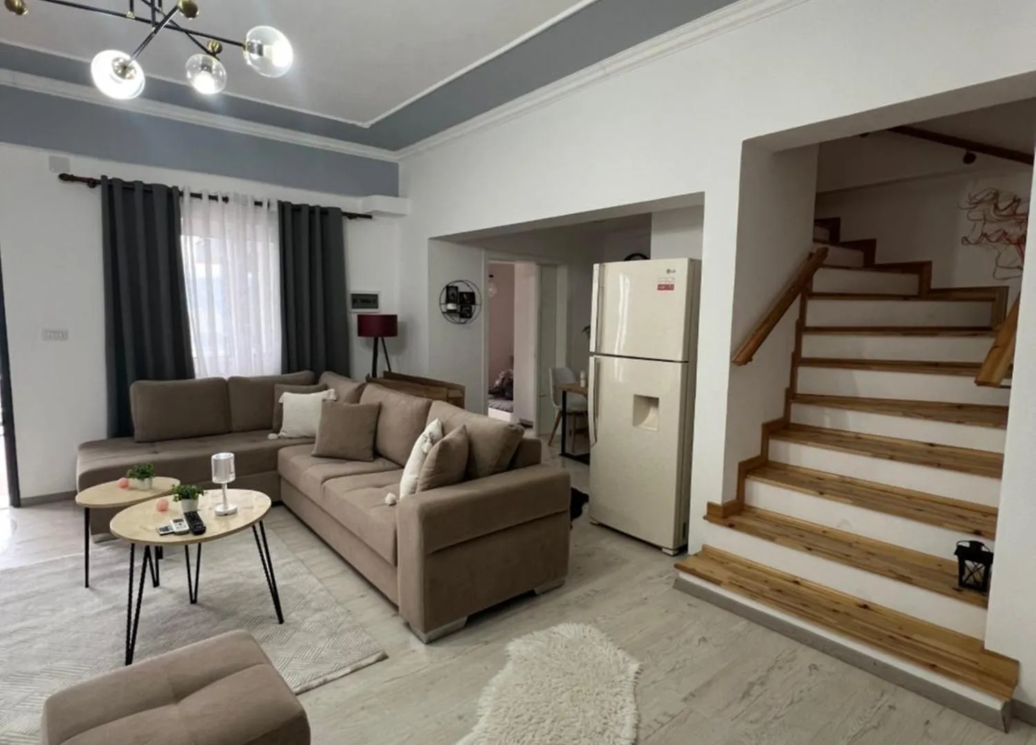Hotel Himalayas Gjirokastër Pensión