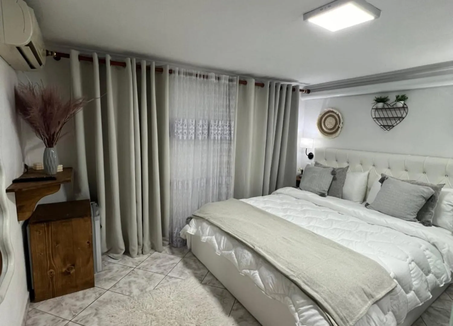 Hotel Himalayas Gjirokastër