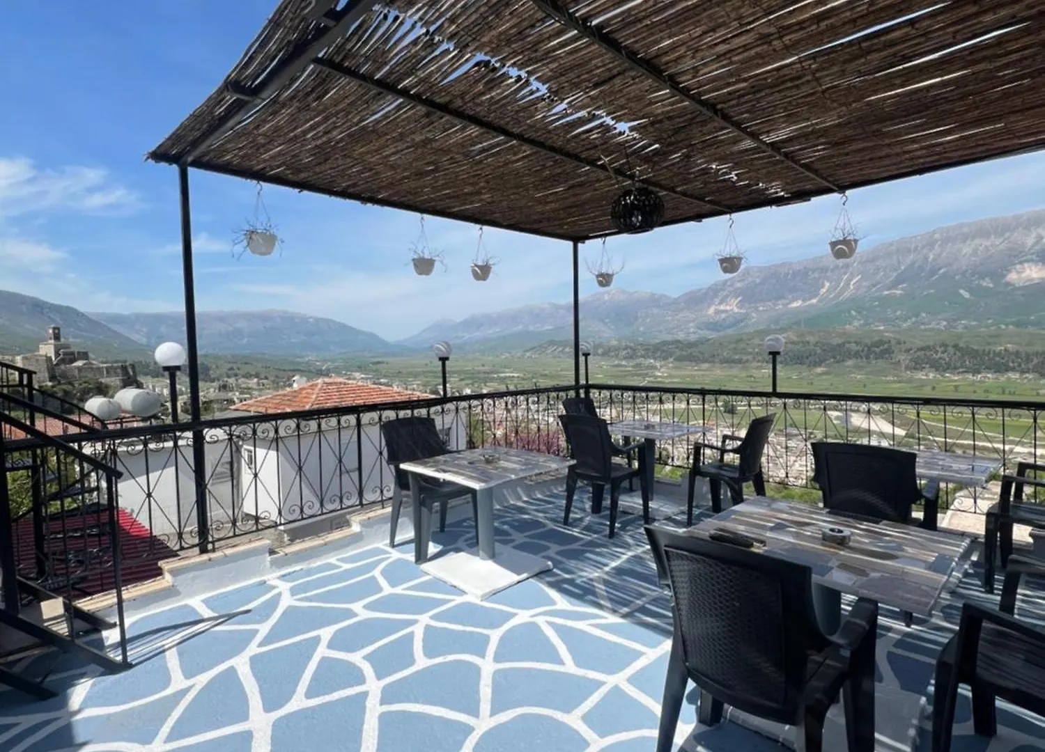 Hotel Himalayas Gjirokastër