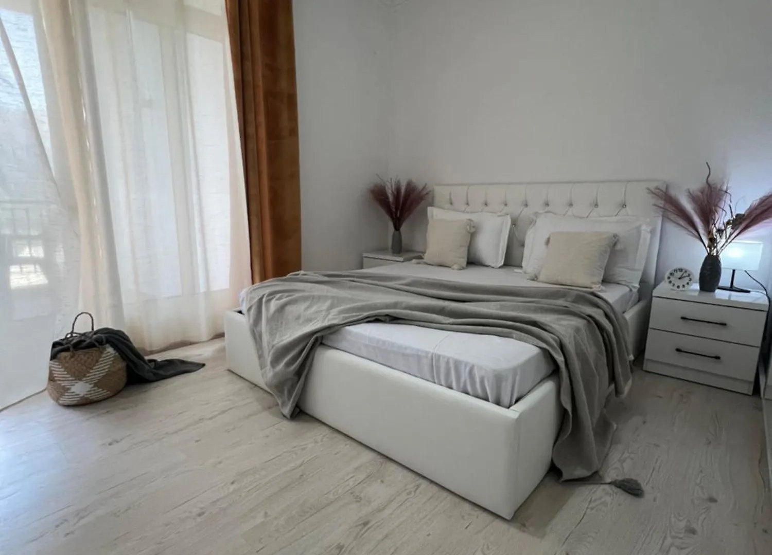 Pensión Hotel Himalayas Gjirokastër