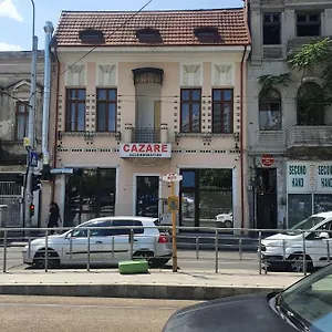 - Hostal Bucarest