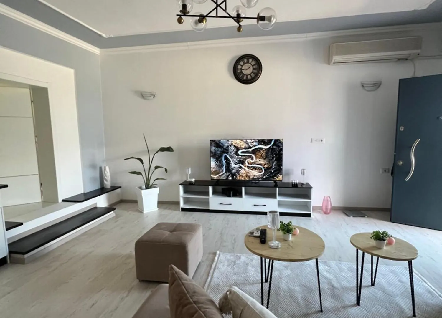 Affittacamere Hotel Himalayas Gjirokastër