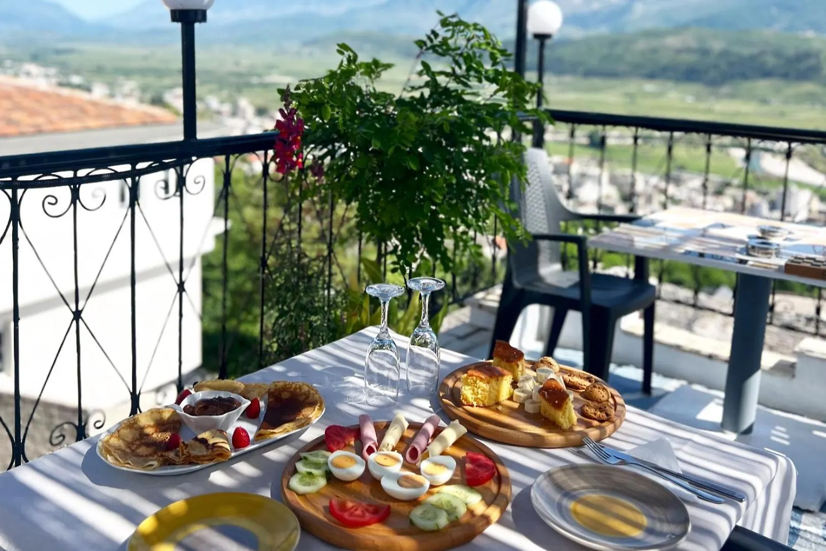 Affittacamere Hotel Himalayas Gjirokastër Albania
